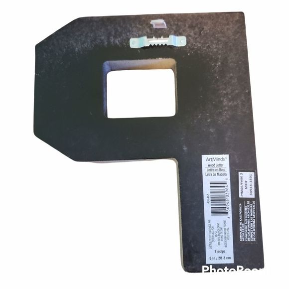 ARTMINDS Wood Letter P 8 inches - Picture 2 of 2